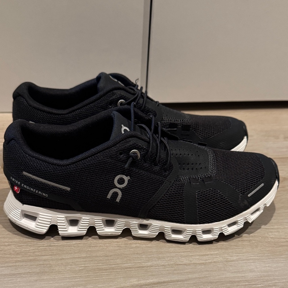 On Running Men's Black and White Athletic Shoes